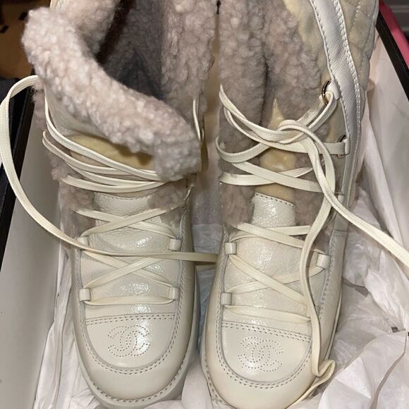 Chanel Leather Shearling Lace up Snow Boots - Picture 2 of 10